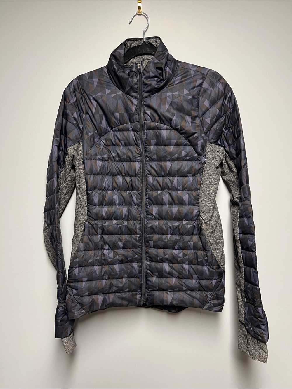 lululemon athletica Geo-Print Quilted Puffer Jacket - Black & Gray